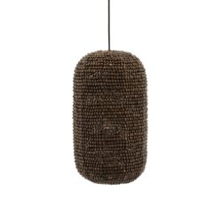 Robijnkleurige houten kralen hanglamp met uniek design voor moderne interieurs.