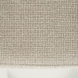 Hoge resolutie close-up van beige geweven meubelstof, textuur en garenstructuur zichtbaar, perfect voor meubels en interieurdesign.