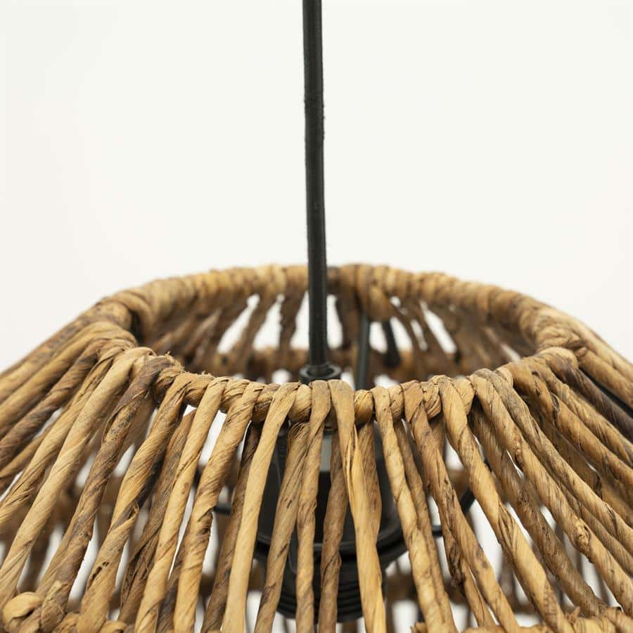 Rustieke bananenblad hanglamp van natuurlijk geweven riet voor een sfeervolle en gezellige verlichting in elk interieur.