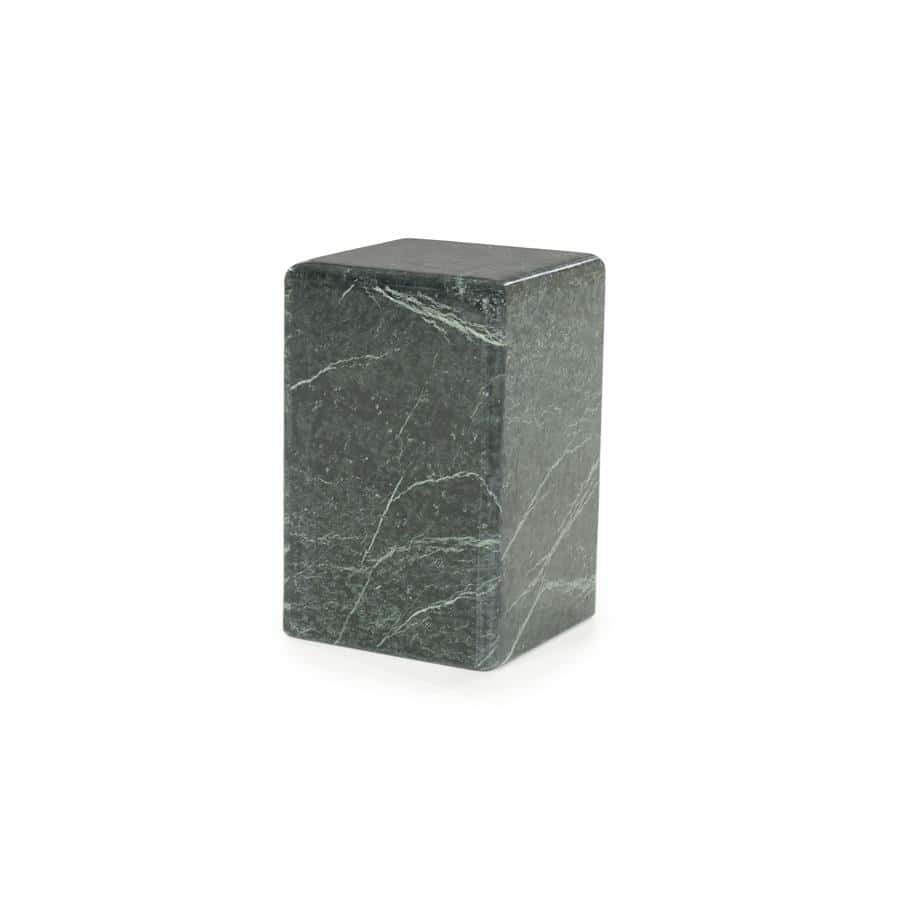 Rustieke groen marmeren tafel of bijzettafel, elegant design, natuurlijk natuursteen, duurzame meubeloptie voor woonkamer of entree.