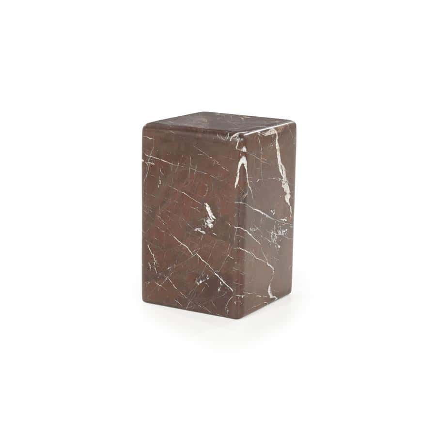 Elegant marmeren bijzettafel in bruintint met unieke witte aderen, perfect voor een luxe interieur, bijzettafel van Mokana Meubelen, stijlvolle en duurzame meubelstijl voor woon- en slaapkamer.