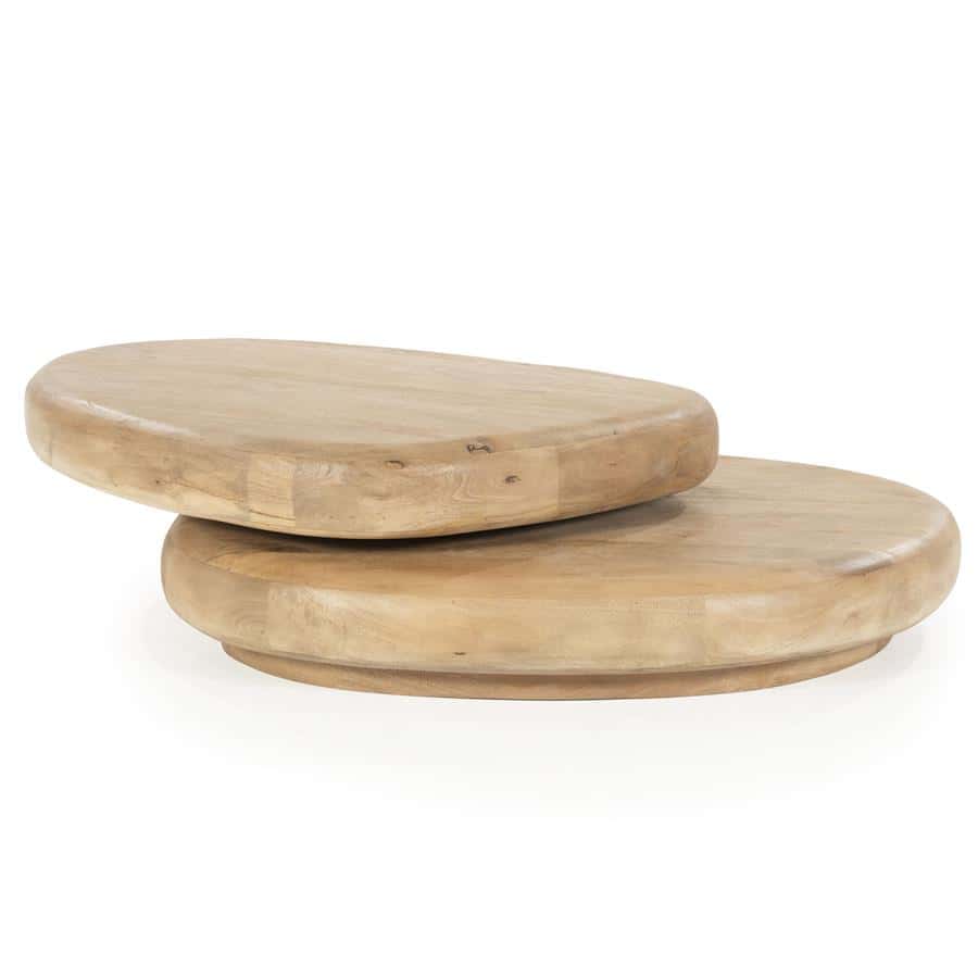 Ronde houten bijzettafels in licht naturel hout, modern en industriële stijl.