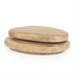 Rustieke houten kruk, natuurlijke woonaccessoire, massief hout meubel, Mokana Meubelen houten tafel, landelijk interieur houten krukje.