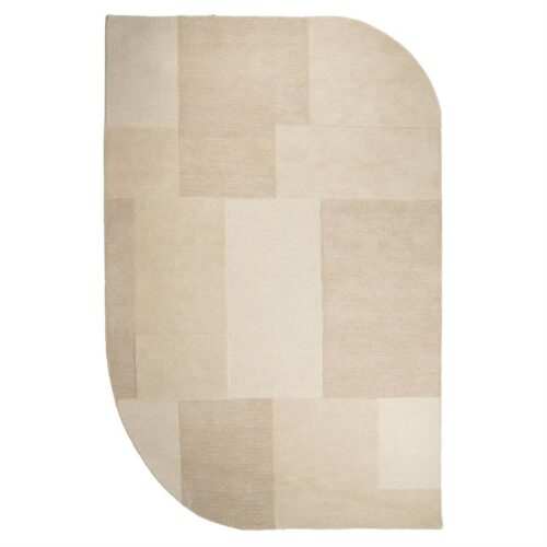 Stijlvolle beige tapijten van Mokana Meubelen met geometrisch patroon, perfect voor een modern interieur.