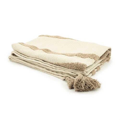 Luxueus katoenen handdoekenset met franjes in neutrale beige tint, perfect voor badkamer of spa, gemaakt van hoogwaardig katoen voor zacht en duurzaam gebruik.