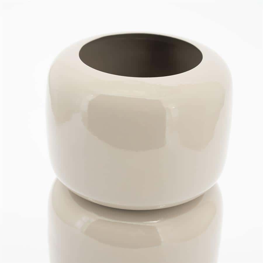 Ronde witte keramieken plantenpot, moderne plantenbak, Mokana meubels en woonaccessoires.