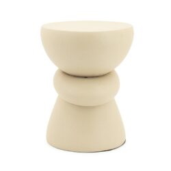 Ronde, moderne bijzettafel van Mokana Meubelen, minimalistisch design in neutrale kleur.