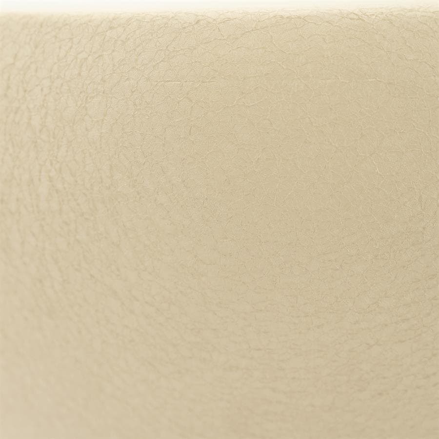 Zacht beige lederen meubelstof met subtiele textuur, ideaal voor maatwerk meubels en stijlvolle interieuraccenten.