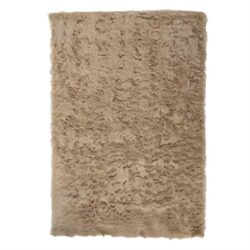 Pluche vloerkleed beige, super zacht oppervlakte, warmte en comfort, modern interieuraccessoire, Mokana Meubelen, duurzame en stijlvolle woondecoratie, perfect voor woonkamer of slaapkamer.
