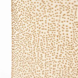 Hoogwaardige houten meubelafwerking met gedetailleerde textuur en natuurlijke kleur, perfect voor moderne en stijlvolle interieurdesigns.