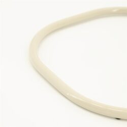 Ronde witte tafelrand, minimalistisch meubelontwerp, modern interieuraccessoire, stijlvolle en strakke afwerking, ontworpen voor functionele en elegante woonruimtes, Mokana Meubelen.