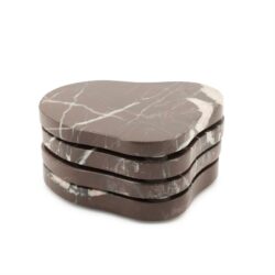 Elegantige marmeren bierviltjes set, stijlvolle wcreaties voor op je eettafel of salon, luxe sfeer, duurzame materialen, tijdloos ontwerp.