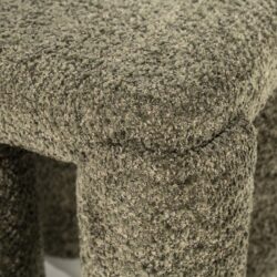 Zweefstof meubelstof in Naturel tint, close-up van textuurrijke bekleding voor meubels.