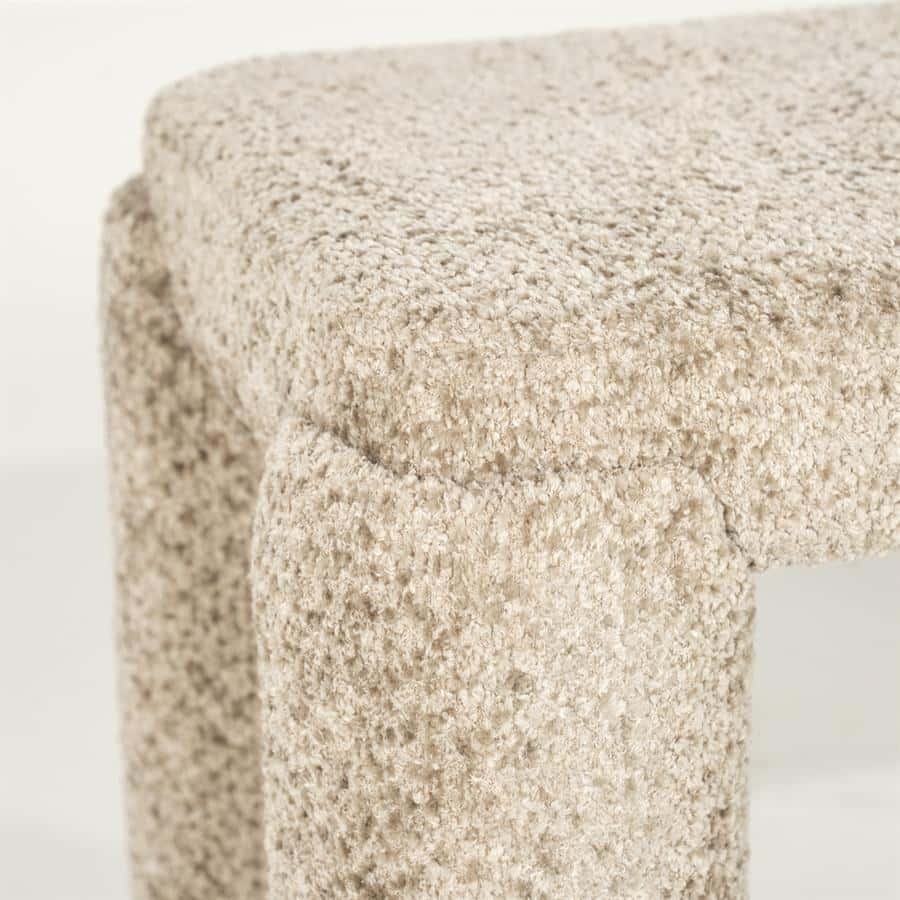 Soft beige, hoogwaardig, designer stoffer voor meubelen, perfect voor een moderne woonkamer of slaapkamer.
