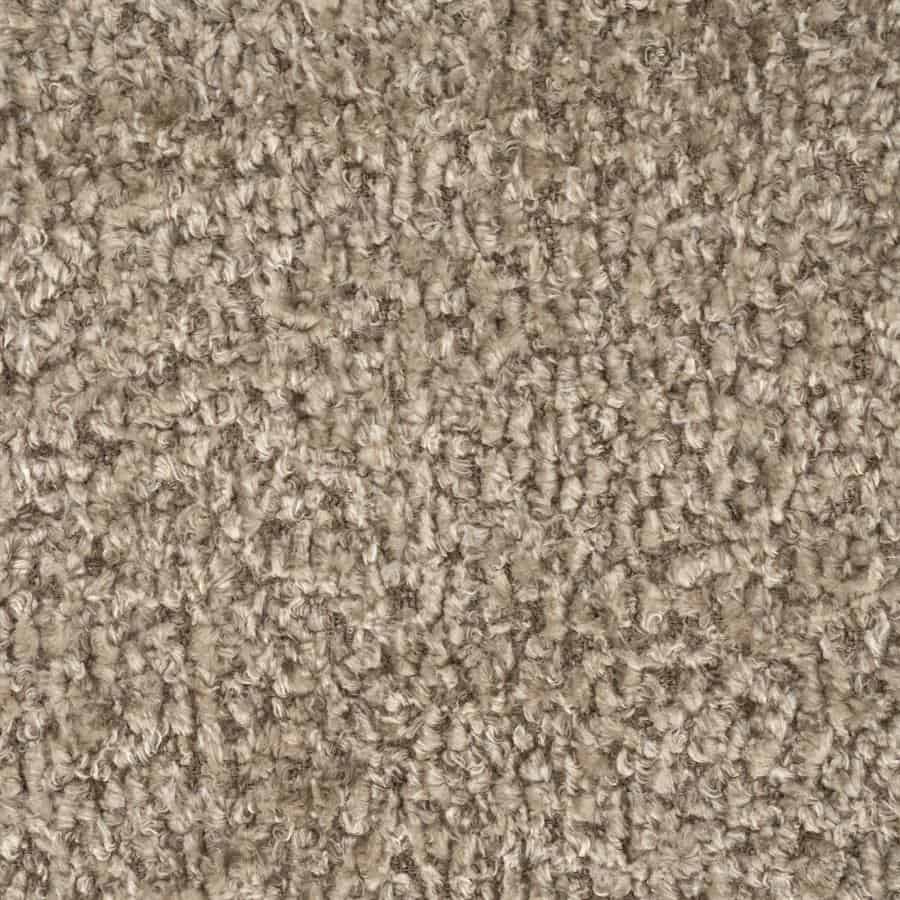 Zacht beige tapijt met een doorlopende, gekrulde textuur voor een comfortabele en warme uitstraling.