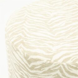 Zebra print meubelstof in beige en wit, perfect voor stijlvolle meubels en creatieve interieurprojecten.