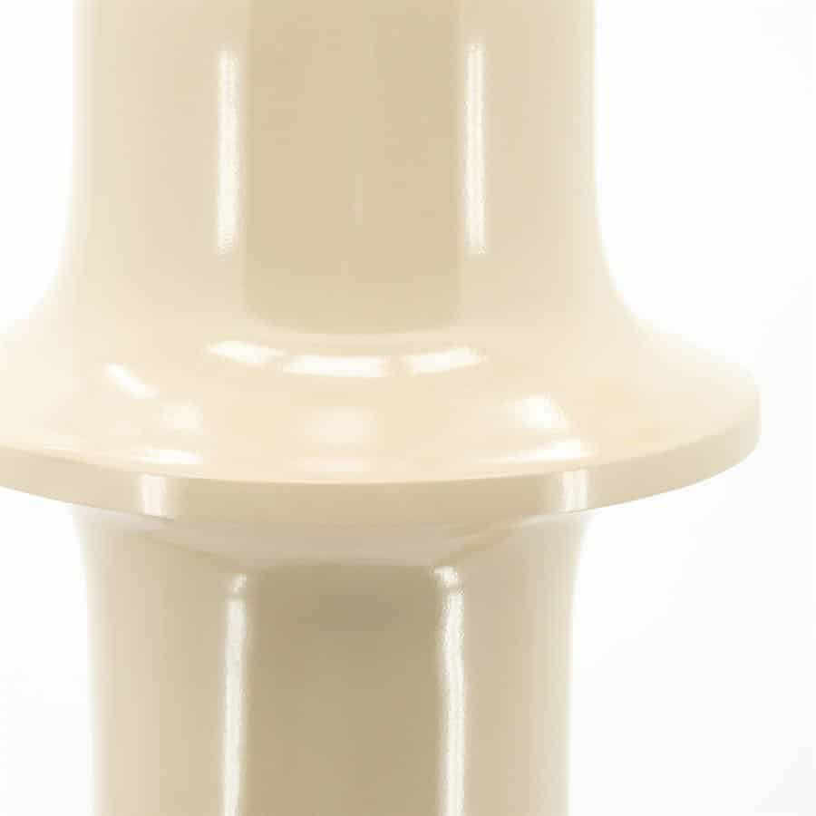 Bureaustoel poot in crème kleur, modern design, hoogglans afwerking, comfortabele en duurzame meubelaccessoire.