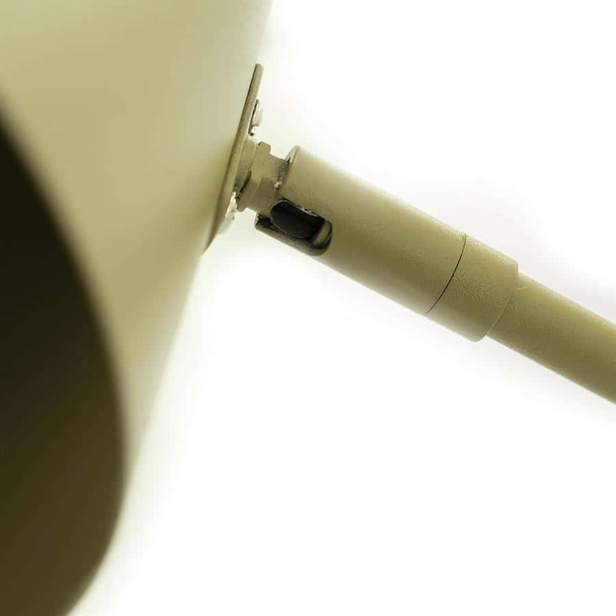 Rolgordijnmechanisme in close-up, onderdeel van meubels van Mokana Meubelen met verstelbare steun, ideaal voor maatwerk raambontekeningen.