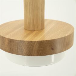 3. Elegant houten meubelstuk met een natuurlijke afwerking en een moderne uitstraling, perfect voor een stijlvolle en functionele woonruimte.