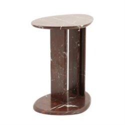 Marmeren bijzettafel met ovalen blad en strakke lijnen, luxe design meubel voor woonkamer en entree, hoogwaardige afwerking door Mokana Meubelen.