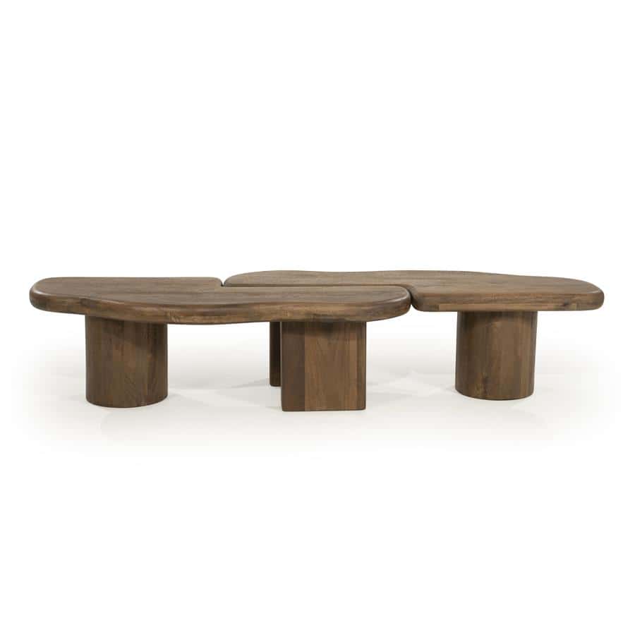 Natuurlijke houten salontafel met uniek sculpturaal ontwerp, modern meubelstuk voor woonkamer of lounge, Mokana Meubelen hoogwaardige houtafwerking, design en functionaliteit, Scandinavisch geïnspireerd.
