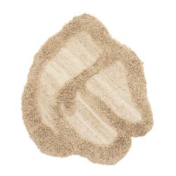 Luxueuze beige vloerkleed met abstract patroon, perfect voor een moderne woonkamer of slaapkamer, voegt warmte en comfort toe aan elk interieur.