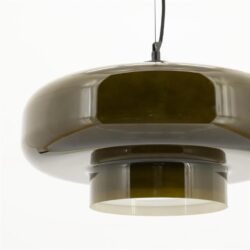 Stijlvolle moderne hanglamp met retro design, perfect voor een industrieel interieur of eetkamer. Hoogwaardige materialen en tijdloos ontwerp zorgen voor een sfeervolle ambiance.
