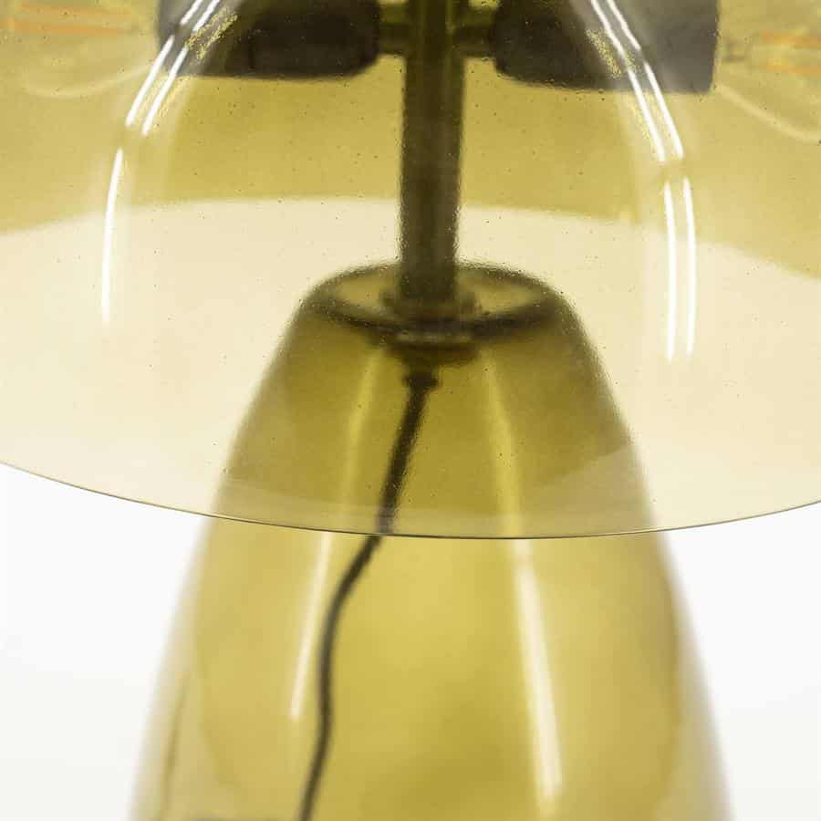 Kristalhelder gouden tafellamp met modern design en metalen frame, perfect voor in de woonkamer of kantoor. Lichtbron en snoer zichtbaar voor een stijlvolle uitstraling en optimale verlichting.