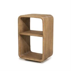 Boekenkast van massief hout met modern design en ribbelstructuur, perfect voor trendy interieur.