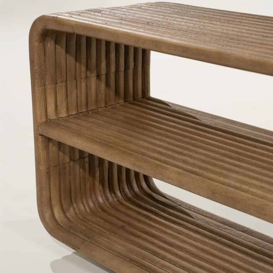 250453_82 Walnoothouten meubelstuk, detailed close-up, modern houten design, duurzame natuurproducten, Mokana Meubelen.