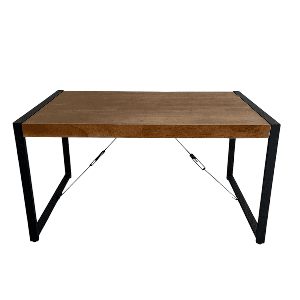 Steigerhouten bureau met zwart metalen frame, perfect voor een moderne en rustieke interieurlook. Handgemaakt maatwerk meubel van hoge kwaliteit voor thuis of kantoor.