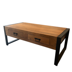Rustieke houten salontafel met zwarte metalen frame, verstelbare opbergvakken en een strakke, moderne uitstraling. Perfect voor een stijlvolle, functionele woonkamer.