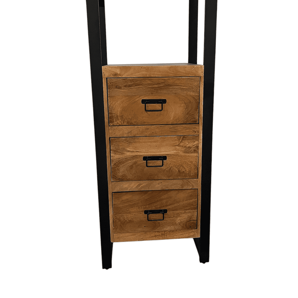 Robuuste houten ladekast met zwart metalen frame, perfect voor industrieel interieur, maatwerk meubel, duurzame en stijlvolle opbergoplossing.