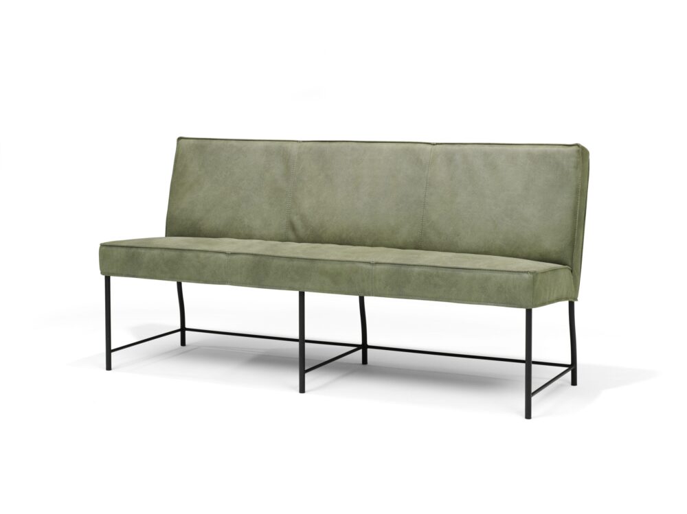 Slaapbank met groen fluwelen bekleding en zwart metalen frame, modern en comfortabel meubelstuk voor woonkamer of kantoor.