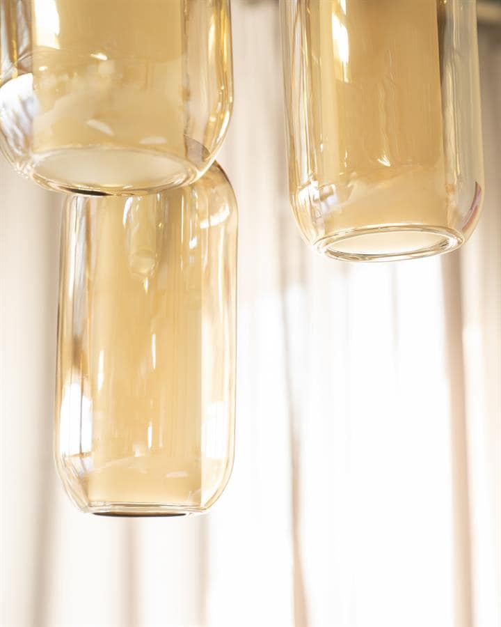 Vazen van doorzichtig glas, elegante hanglamp decoratieve verlichting, modern interieuraccessoire, stijlvolle woonaccessoires, luxe sfeercreatie, Mokana Meubelen.