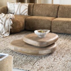 Houten salontafel set in modern woonkamer, multifunctioneel en design. Perfect voor een stijlvolle woonkamer inrichting.