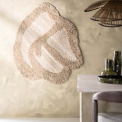 Gezellig interieur met modern design en natuurlijke materialen in een woonruimte met Mokana meubelen.