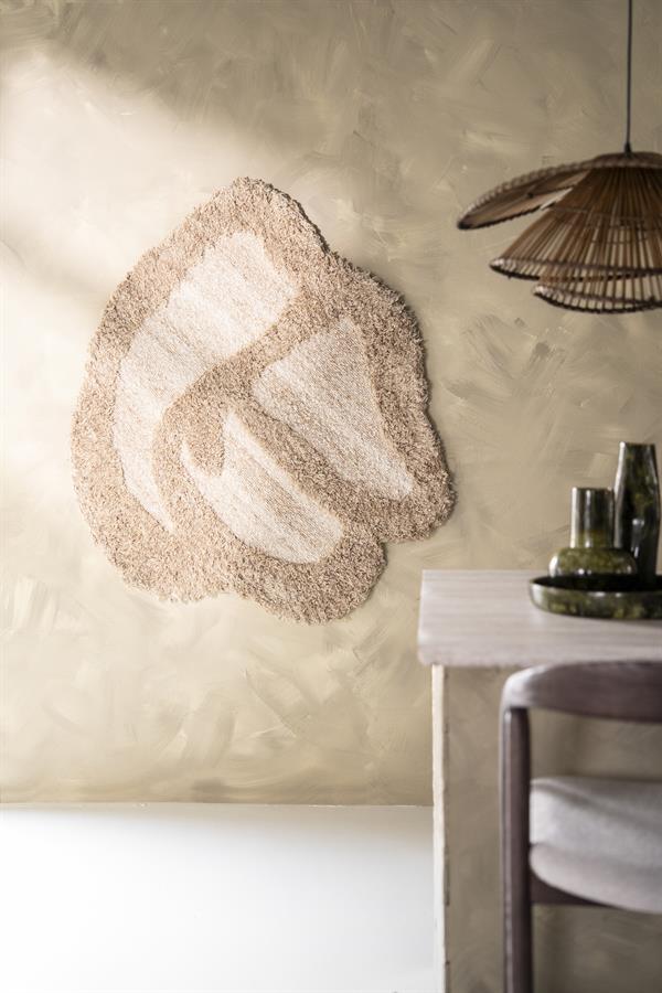 Gezellig interieur met modern design en natuurlijke materialen in een woonruimte met Mokana meubelen.