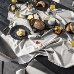 Eettafel Aron ovaal 300x110 - zwart