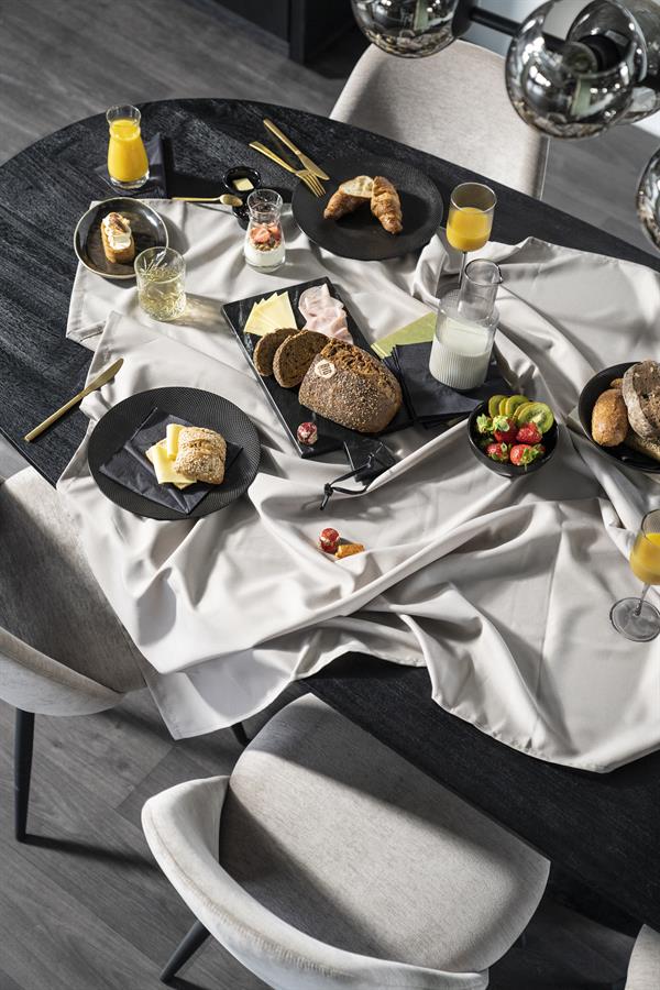 Eettafel Aron ovaal 300x110 - zwart