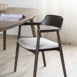 Stoel Yorick - bruin