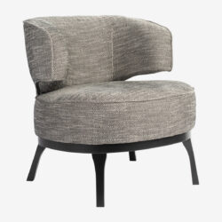Hotel Chique fauteuil Hug Me van PMP furniture in de woonwinkel van Mokana in Enschede