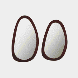 Rustieke houten walnootkleurige wandspiegels, uniek ontworpen voor een moderne en natuurlijke woonkamer of slaapkamer. Perfect voor een stijlvolle en functionele interieurafwerking.