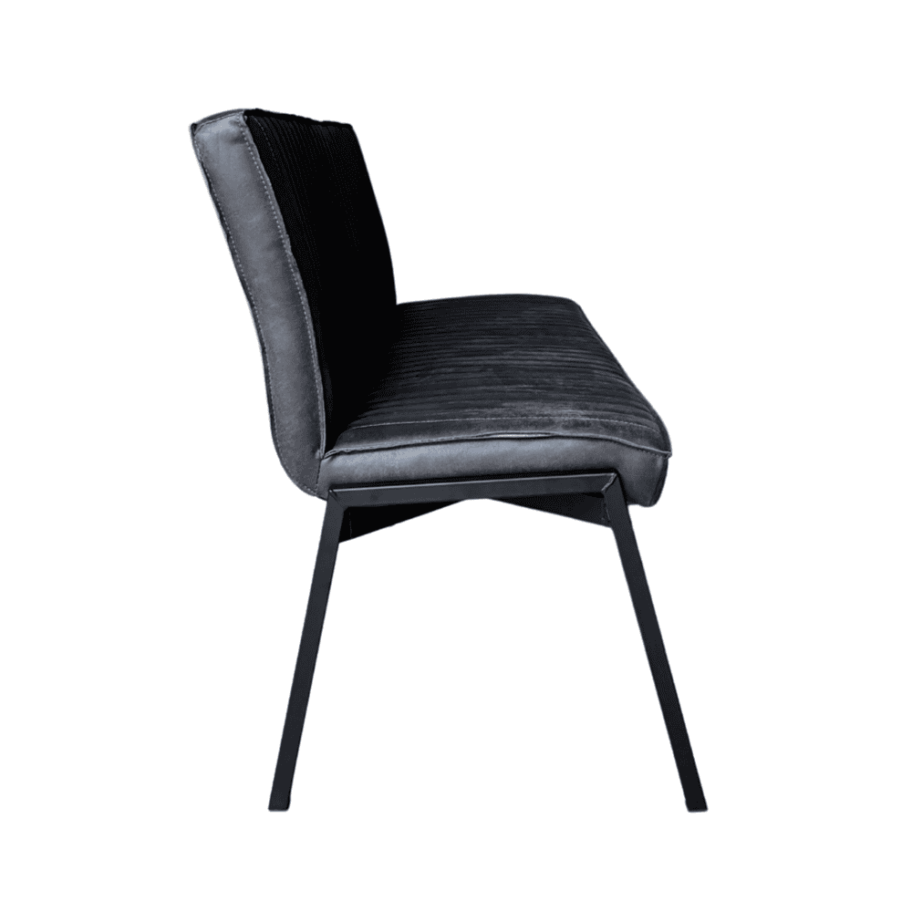 Strakke eetkamerstoel met gestoffeerde zitting en rugleuning, roestvrij stalen frame, modern design, perfect voor een eigentijdse eetkamer of vergaderruimte.