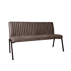 Robuuste vintage bank met gestikte details en zwart metalen poten, perfect voor een moderne of industriële interieurstijl.