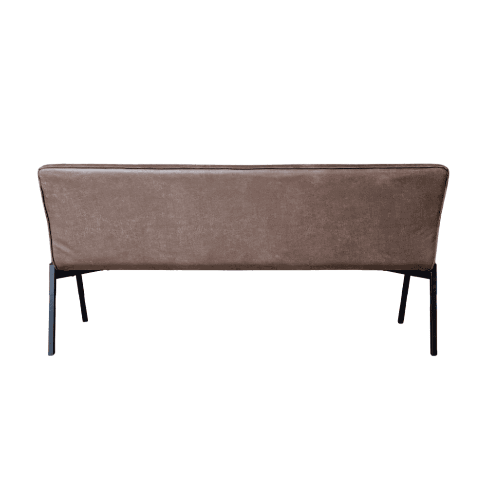 Elegant bank met zachte taupe bekleding en zwart metalen poten, ideaal voor modern interieur en ontspannen zitplezier.