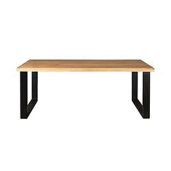Modern eettafel gemaakt van massief eikenhout met zwart metalen frame, perfect voor een eigentijdse eetkamer of werkruimte.