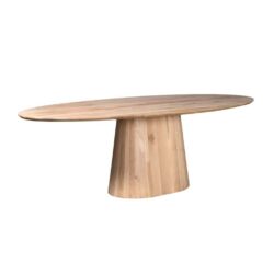 -een houten eettafel met een unieke, natuurlijke uitstraling en een stevig voetstuk, perfect voor moderne en landelijke interieurs.