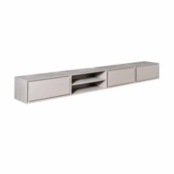 Modern wandmeubel in licht grijze houtlook, ideaal voor tv en opbergruimte. Strakke lijnen en minimalistisch design passen perfect in elk interieur. Mokana Meubelen kwaliteit en stijl gegarandeerd.