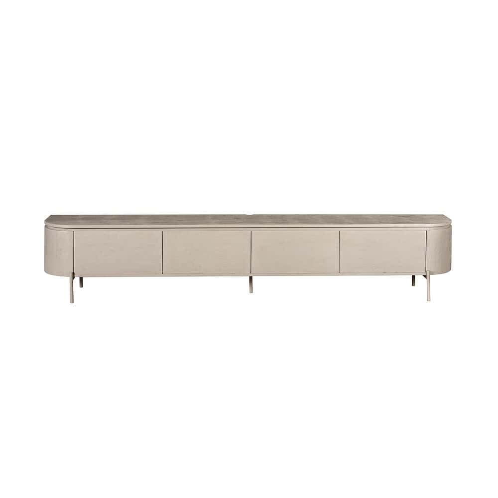 Eettafel van massief hout met strak ontwerp en elegante afwerking, geschikt voor moderne woonkamers en salons.